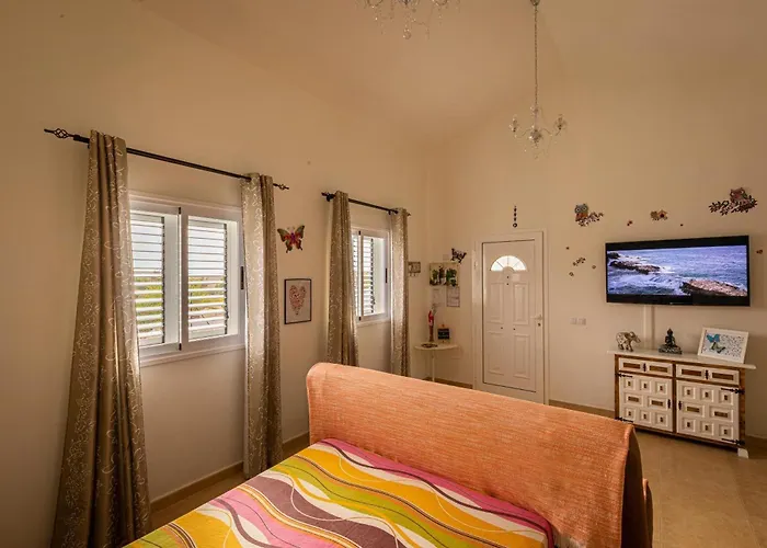 Casita Hari, Donde Tu Y Tu Tiempo Se Detienen. * Туйнехе