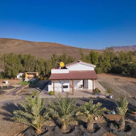 Casita Hari, Donde Tu Y Tu Tiempo Se Detienen. * Tuineje